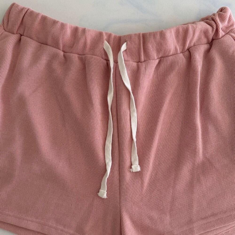 Dusty Pink Ribbed Long Sleeve 2 Piece Top & Drawstring Shorts Pajama Set - Picture 7 of 8
